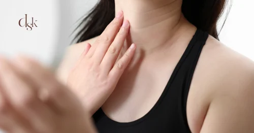 รู้จักสาเหตุคอเหี่ยว คอย่น พร้อมวิธีแก้ปัญหาผิวคอคืนความตึงกระชับ