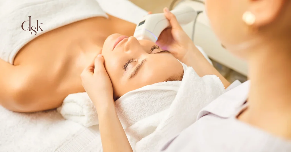 วิธีรักษาผิวหน้าไม่เรียบเนียนทางการแพทย์