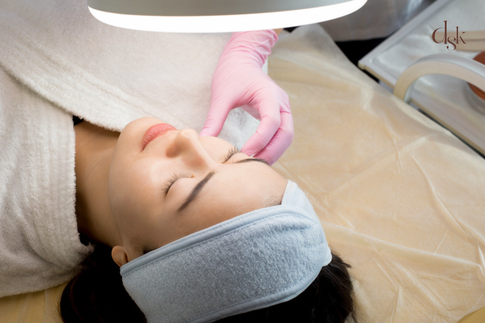 ยกกระชับที่ DSK Clinic